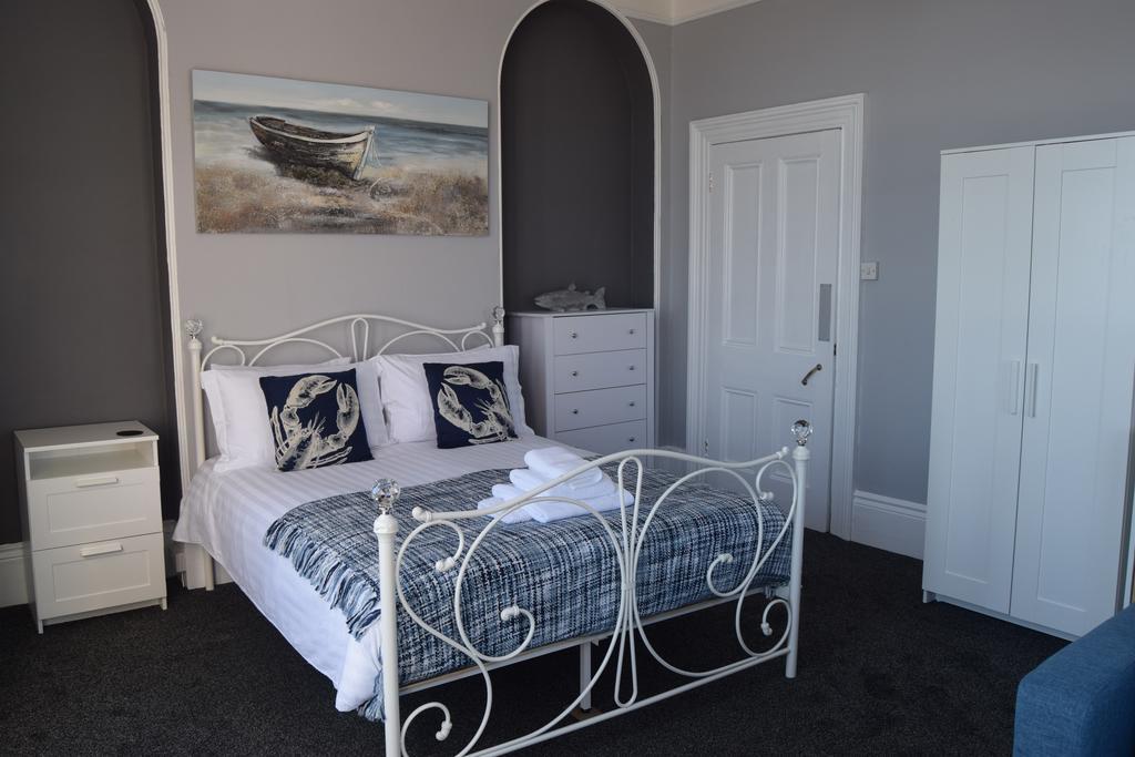 The Blenheim Bed & Breakfast Dawlish Exterior photo