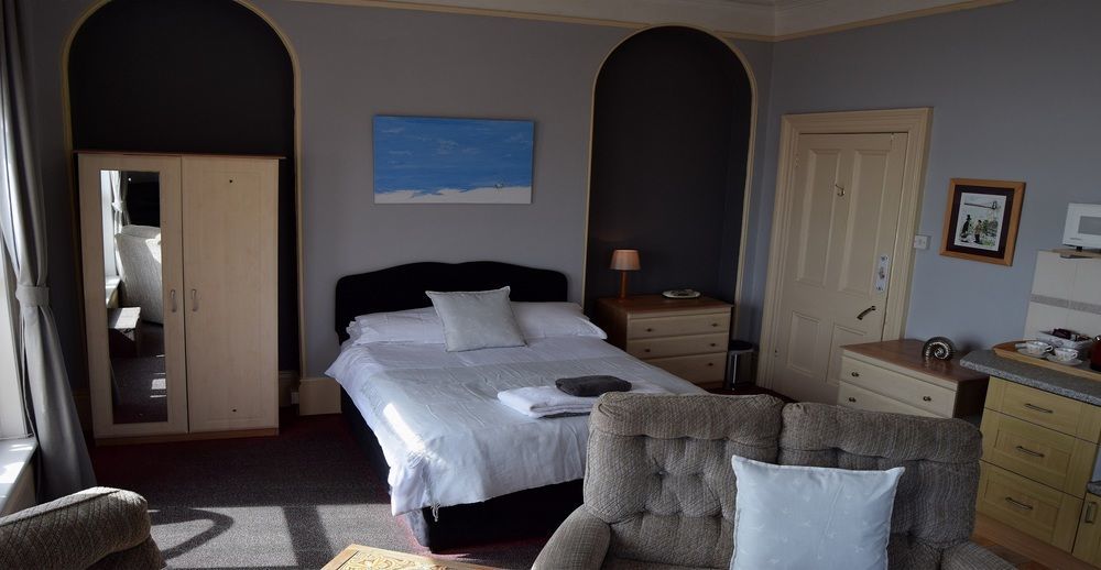 The Blenheim Bed & Breakfast Dawlish Exterior photo