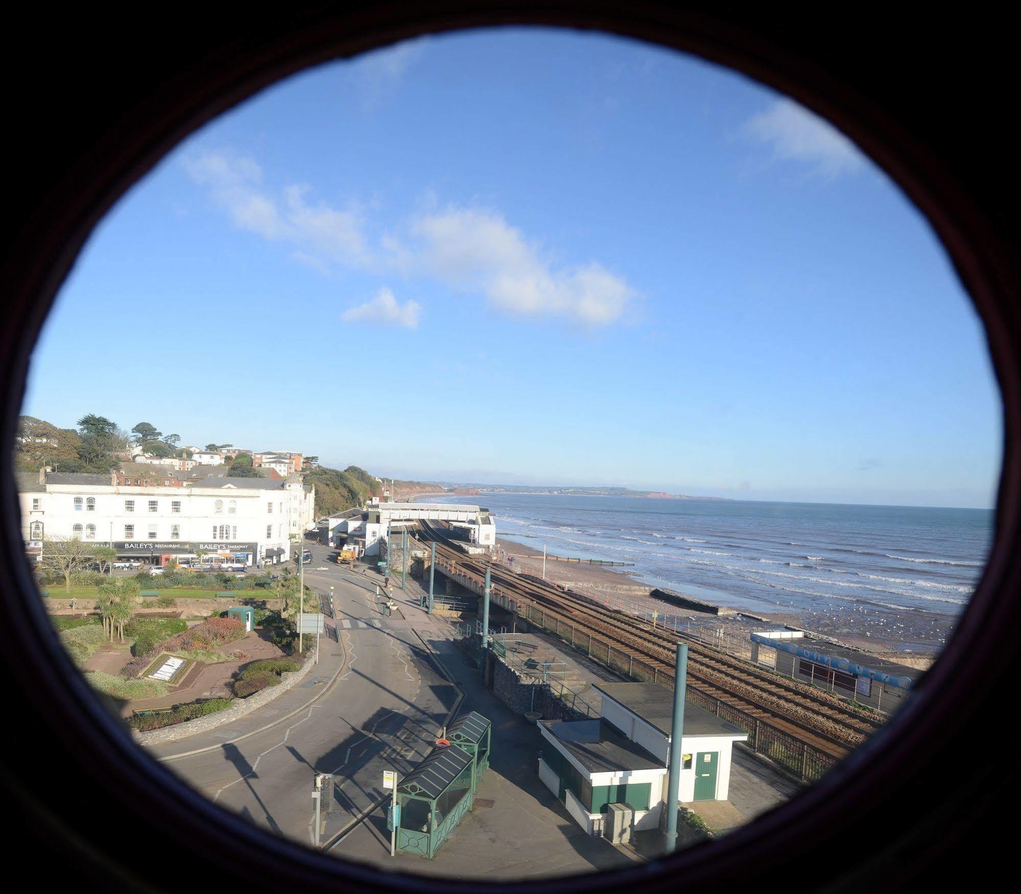 The Blenheim Bed & Breakfast Dawlish Exterior photo
